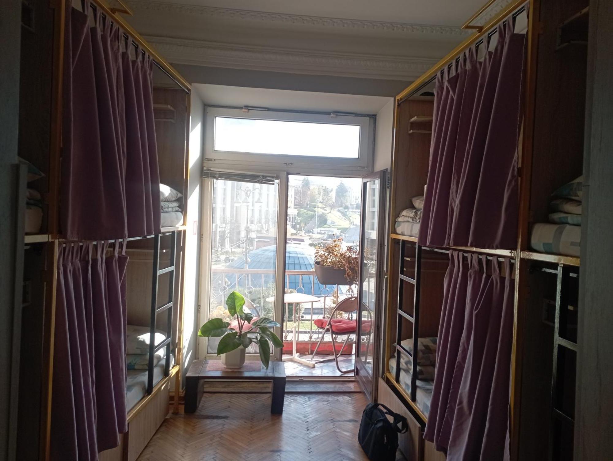 Ostello Булгакоff Kiev Esterno foto